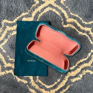 Medium Gucci Velvet Sunglass Case